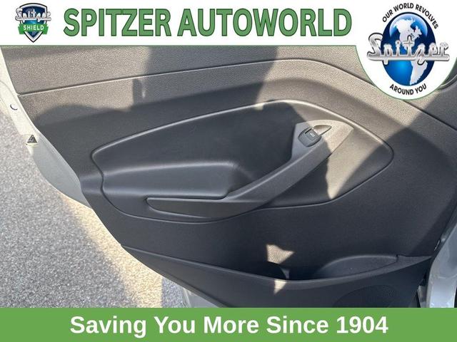 Photo of 2019 Ingot Silver Ford Escape