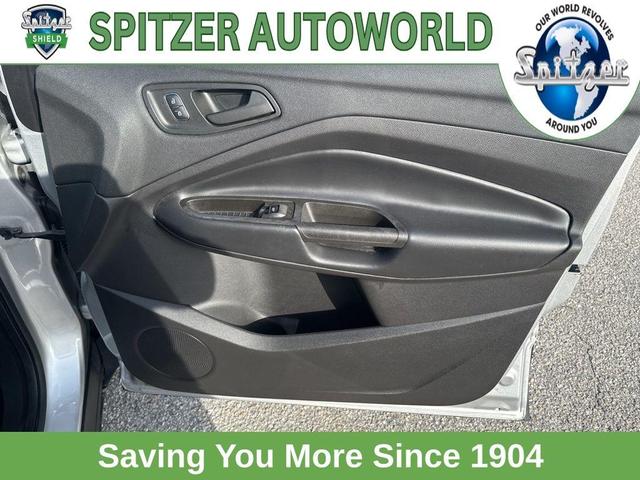 Photo of 2019 Ingot Silver Ford Escape