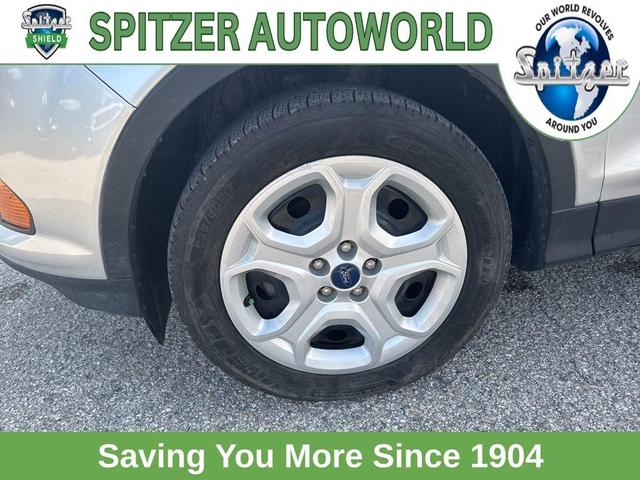 Photo of 2019 Ingot Silver Ford Escape