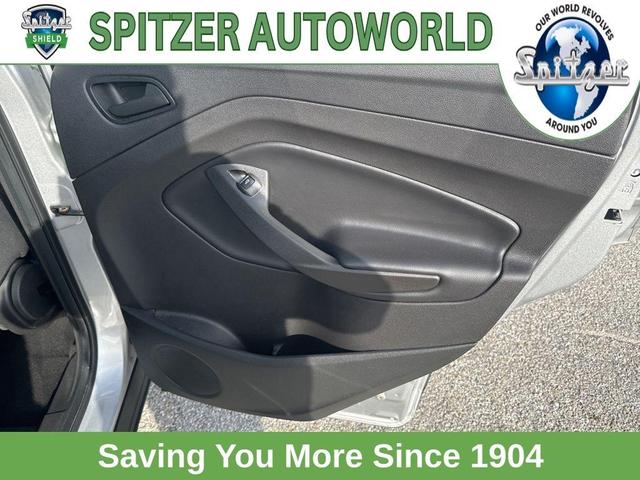 Photo of 2019 Ingot Silver Ford Escape