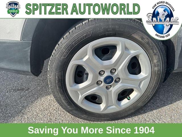 Photo of 2019 Ingot Silver Ford Escape