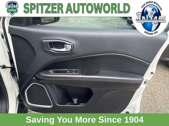 Photo of 2021 White Clearcoat Jeep Compass