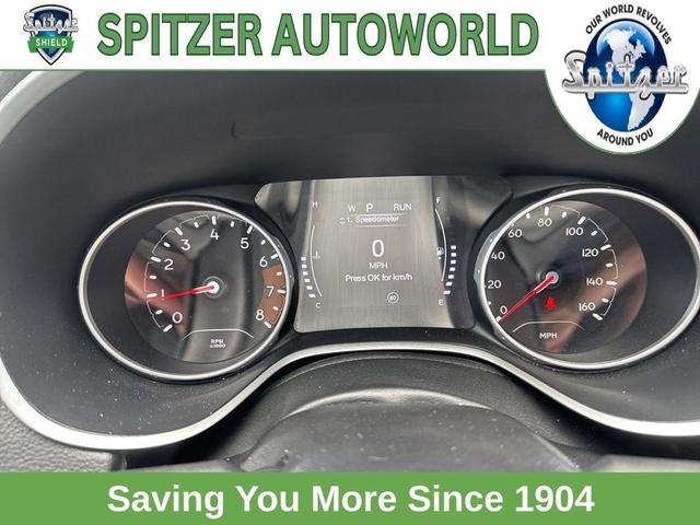 Photo of 2021 White Clearcoat Jeep Compass