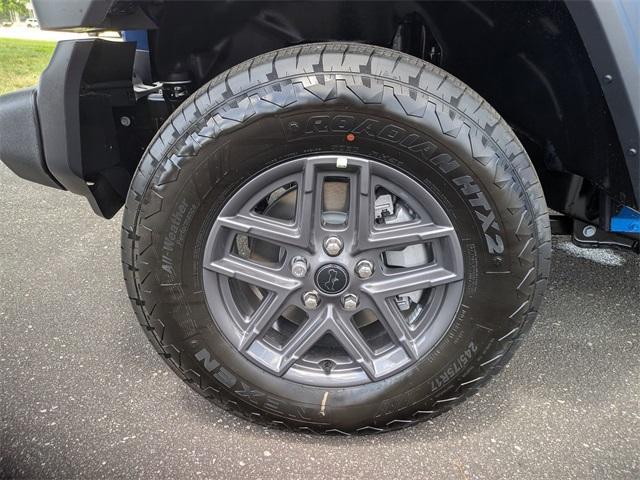 Photo of 2025 Hydro Blue Pearl Jeep Wrangler