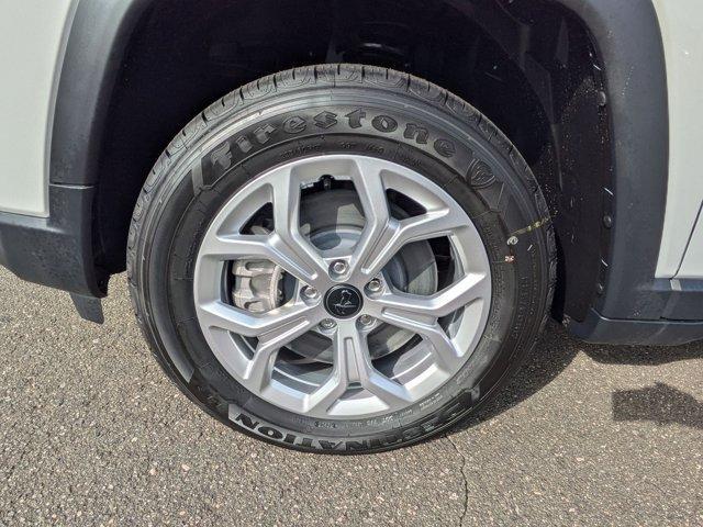 Photo of 2025 Bright White Clearcoat Jeep Compass