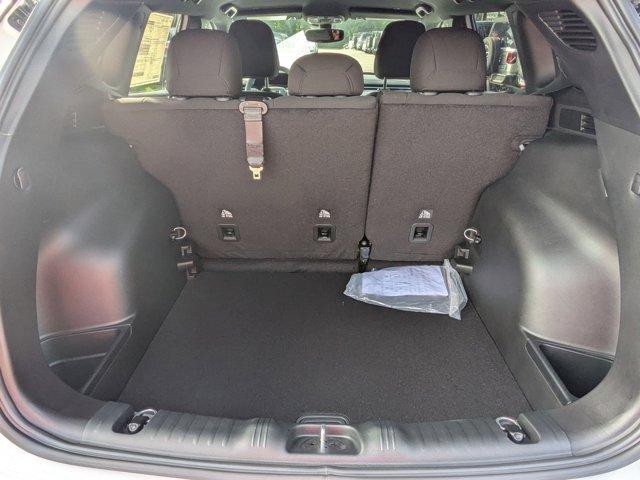 Photo of 2025 Bright White Clearcoat Jeep Compass