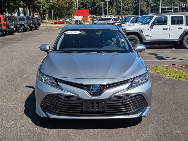 Photo of 2020 Silver Toyota Camry Hybrid