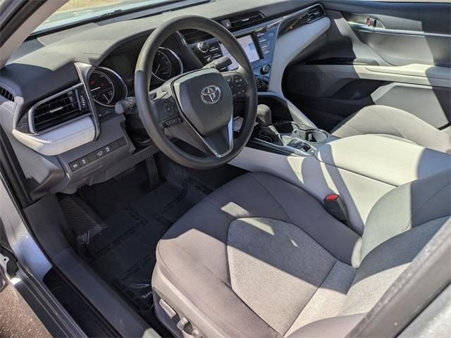 Photo of 2020 Silver Toyota Camry Hybrid