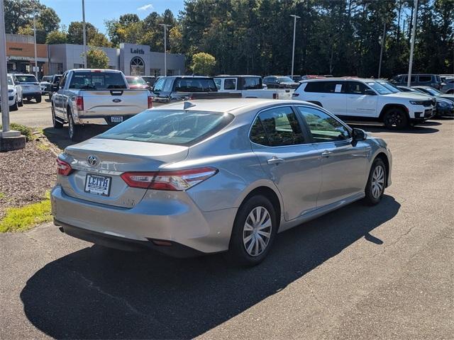 Photo of 2020 Silver Toyota Camry Hybrid