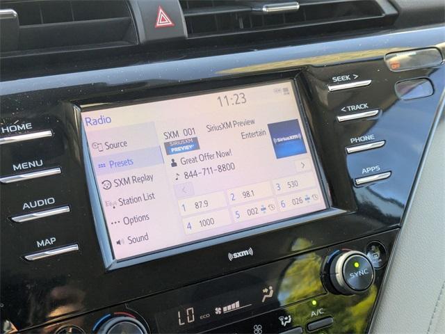 Photo of 2020 Silver Toyota Camry Hybrid
