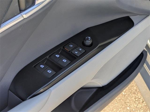 Photo of 2020 Silver Toyota Camry Hybrid