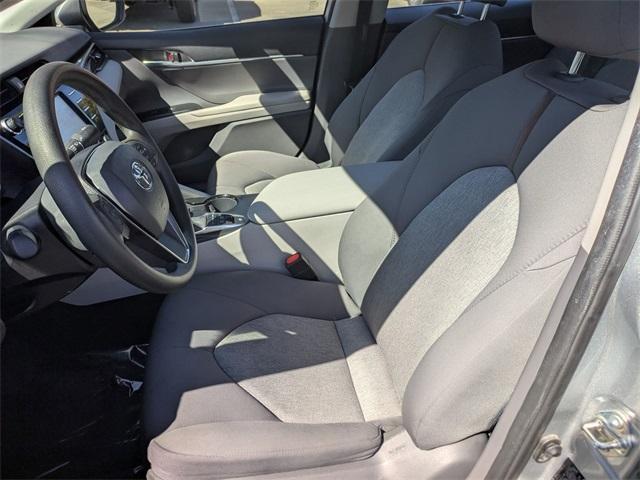 Photo of 2020 Silver Toyota Camry Hybrid