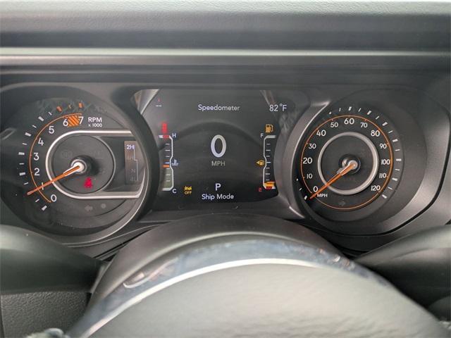 Photo of 2025 Granite Crystal Clearcoat Metallic Jeep Wrangler