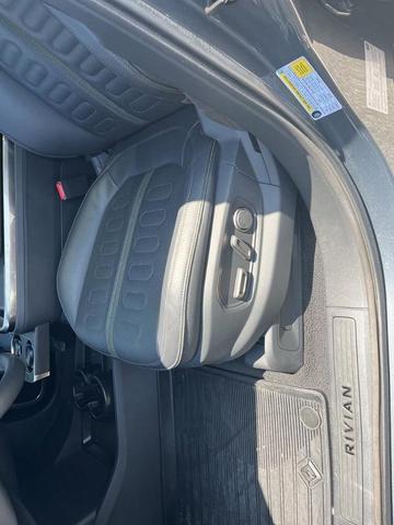 Photo of 2022 El Cap Granite Rivian R1T