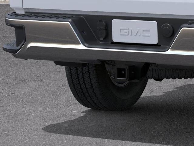 Photo of 2025 Summit White GMC Sierra 2500