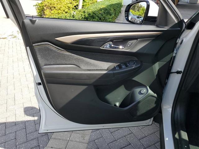 Photo of 2025 Iridescent Pearl Tricoat Chevrolet Trailblazer
