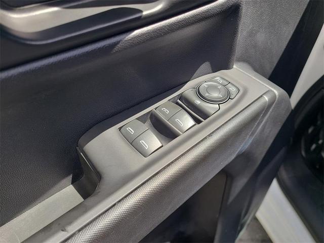 Photo of 2023 Summit White GMC Sierra 1500