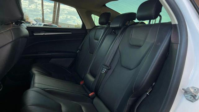 Photo of 2020 White Platinum Metallic Tri-Coat Ford Fusion