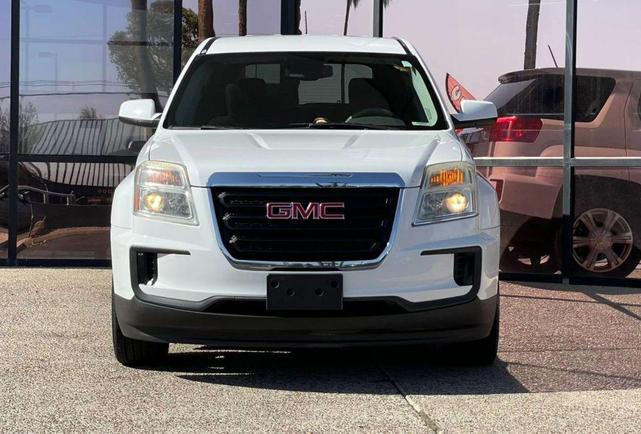 Photo of 2017 White GMC Terrain