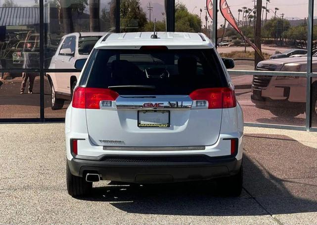 Photo of 2017 White GMC Terrain