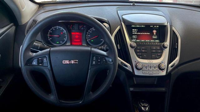 Photo of 2017 White GMC Terrain