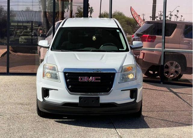 Photo of 2017 White GMC Terrain