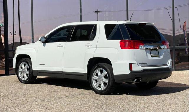 Photo of 2017 White GMC Terrain