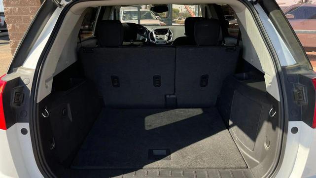 Photo of 2017 White GMC Terrain