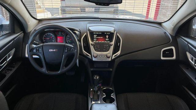 Photo of 2017 White GMC Terrain