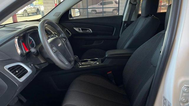 Photo of 2017 White GMC Terrain