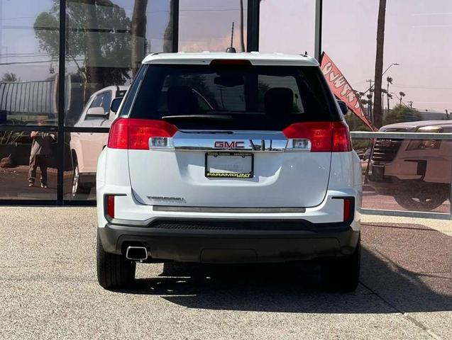 Photo of 2017 White GMC Terrain