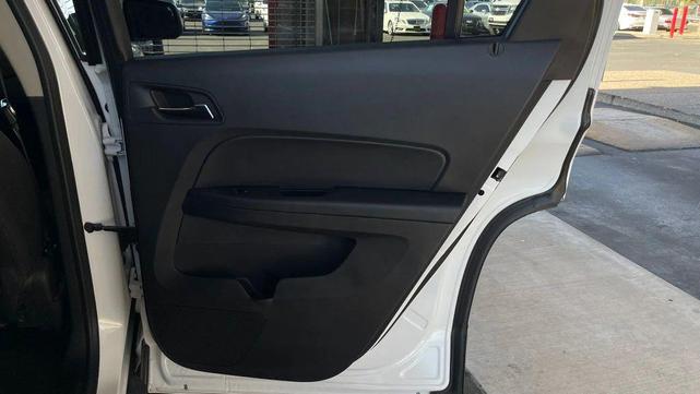 Photo of 2017 White GMC Terrain