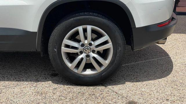 Photo of 2016 Pure White Volkswagen Tiguan