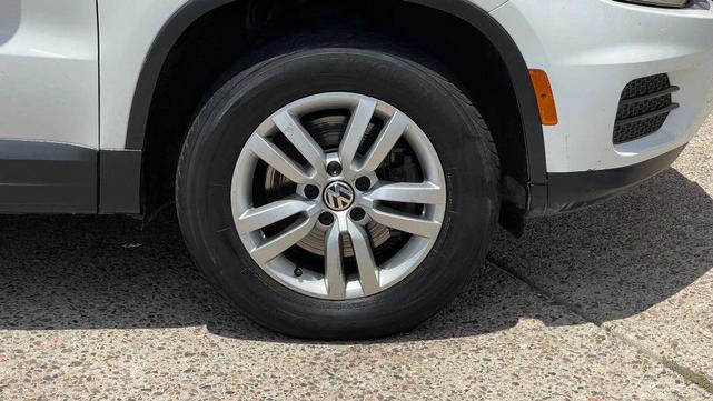 Photo of 2016 Pure White Volkswagen Tiguan
