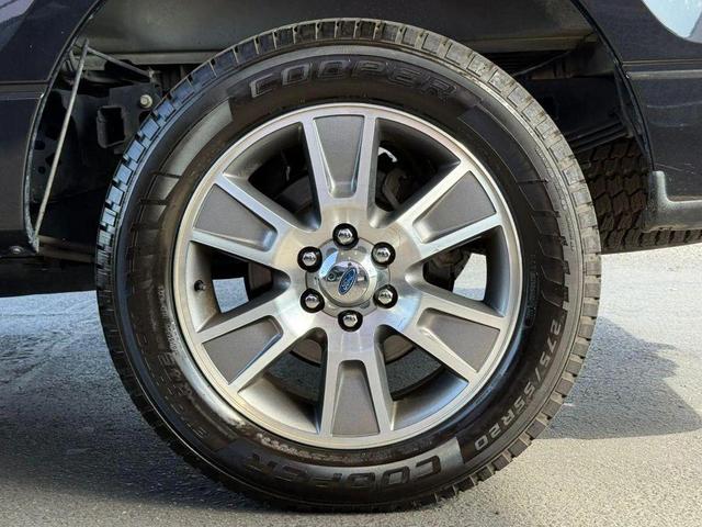 Photo of 2014 Tuxedo Black Metallic Ford F-150