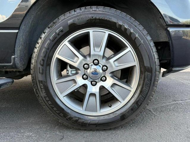Photo of 2014 Tuxedo Black Metallic Ford F-150