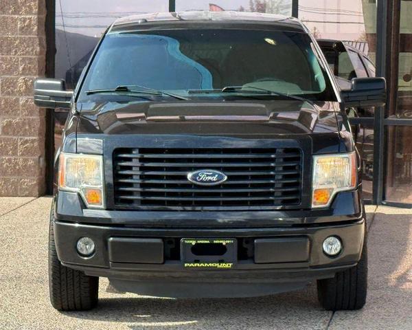 Photo of 2014 Tuxedo Black Metallic Ford F-150