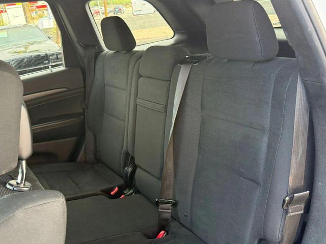 Photo of 2017 Bright White Clearcoat Jeep Grand Cherokee