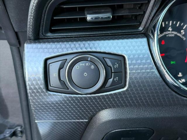 Photo of 2016 Gray Ford Mustang