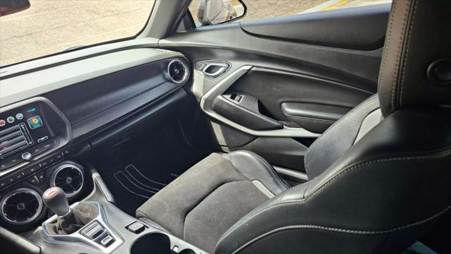Photo of 2018 Black Chevrolet Camaro