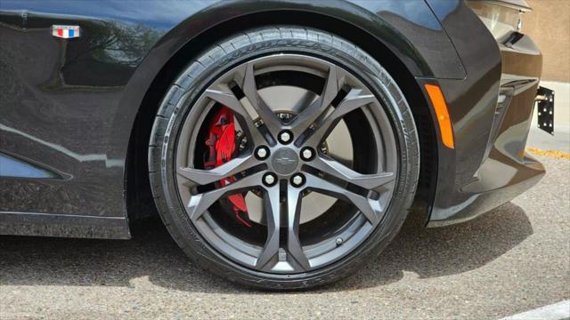 Photo of 2018 Black Chevrolet Camaro