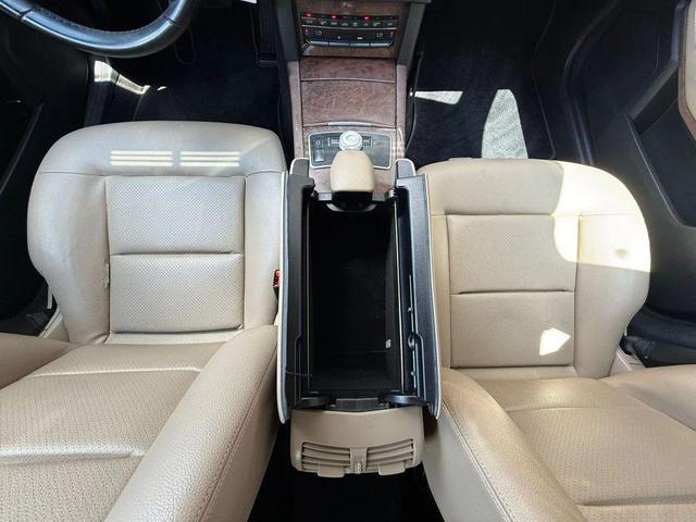Photo of 2011 White Mercedes-Benz E-Class