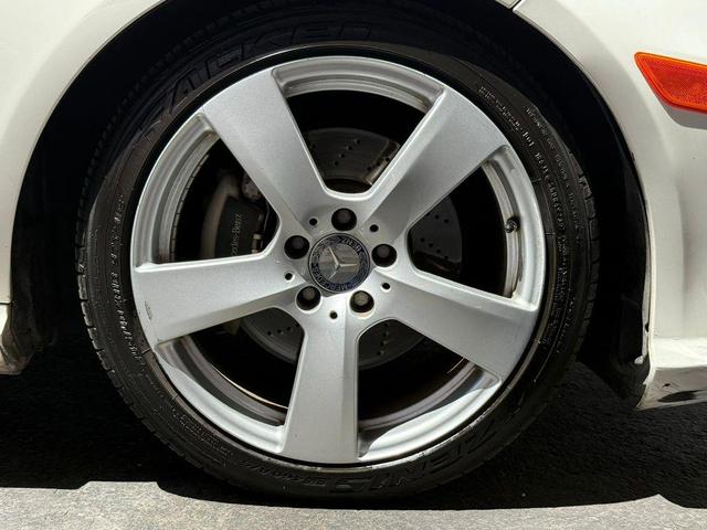Photo of 2011 White Mercedes-Benz E-Class