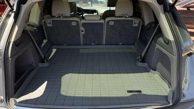 Photo of 2015 Gray Audi Q7