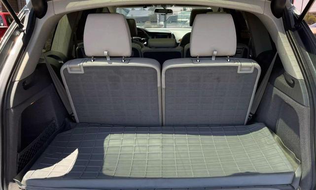 Photo of 2015 Gray Audi Q7