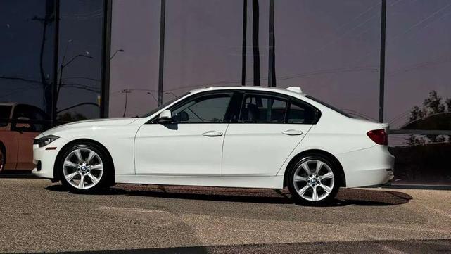Photo of 2015 White BMW 320
