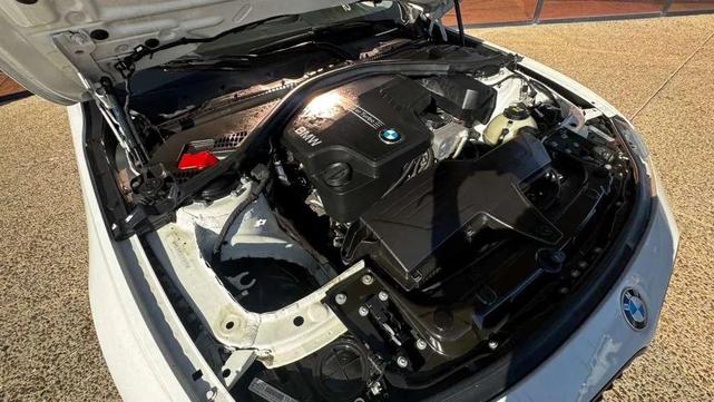 Photo of 2015 White BMW 320