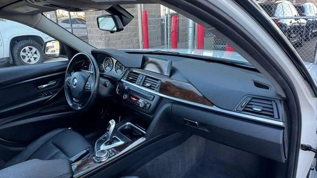 Photo of 2015 White BMW 320