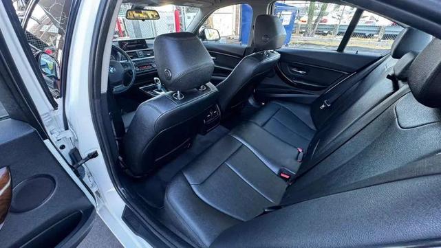 Photo of 2015 White BMW 320