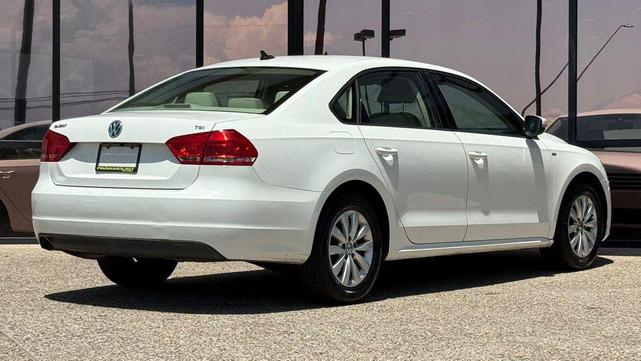 Photo of 2015 Candy White Volkswagen Passat